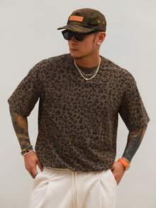 DAZY Camiseta de manga corta con estampado de leopardo para hombre, multicolor, para verano - Marrón - Ver 3