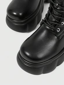 ROMWE Grunge Punk Giày sandal cao gót nữ ~ Thời trang mới 2026 Thu Đông phong cách Punk, chất liệu PU tối màu, mũi tròn, gót cao, đế xuồng, đế dày, buộc dây, bốt ngắn. - màu đen - Xem 2