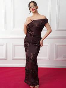Criza Taa Sexy braunes, schulterfreies Partykleid mit aufwendiger Blumenstickerei. Ein schlichtes und elegantes Kleid, ideal für Partys, Treffen, Dates, Ausflüge, als Hochzeitsgastkleid, Geburtstagskleid oder für einen romantischen Abend. Beliebtes braunes Kleid für Hochzeitsgäste, langes Kleid in Schokoladenbraun. - Braun - Übersicht 1