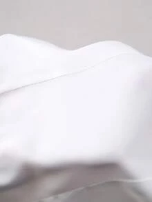 GlowEve 夏季优雅简约白色V领无袖背心，交叉不对称设计，饰以金属装饰。女士优雅上衣，适合优雅女士穿着，适合职场女性。 - 白色 - 查看 7