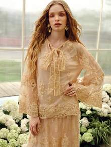MOTF PREMIUM NICHE RESORT 26 EARLY AUTUMN LACE EMBROIDERY LOOSE FIT BLOUSE - Apricot - View 5