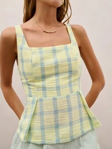 Nöista Bộ hai mảnh gồm áo tank top kẻ caro cổ vuông, dây đeo bản rộng, đường may tạo dáng, eo ôm sát, phối cùng áo thun kẻ sọc. Lý tưởng cho các bữa tiệc mùa hè, trang phục hàng ngày, kỳ nghỉ, mùa xuân, lễ Phục sinh, lễ hội âm nhạc, ngày đi biển. Thích hợp cho kỳ nghỉ sang trọng, đi chơi, đám cưới, tiệc tùng, lễ hội, kỳ nghỉ hè. - Nhiều màu - Xem 5