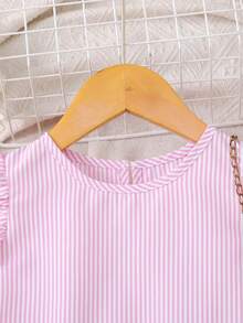 SHEIN Gaun Kasual Lucu untuk Anak Perempuan, Motif Garis-Garis Pink Tenun dengan Warna Kontras, Leher Bulat, dan Hem Berkerut, Cocok untuk Liburan Musim Panas. - MultiWarna - View 6