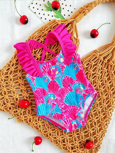 SHEIN Vintaside Kids Áo tắm liền thân in hình quả anh đào cho bé sơ sinh, có viền bèo nhún, kiểu dáng thoải mái, thích hợp cho kỳ nghỉ và thư giãn.