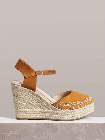 Styleloop Ladies Slope Heel Thick Solid Round Toe Woven Beach Vacation Fisherman Sandals