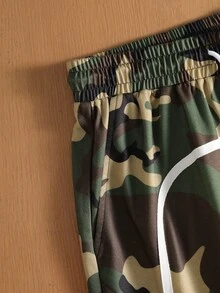 TOKVUE 男士休闲迷彩短裤，抽绳腰带，侧边口袋，适合夏季休闲街头风穿着，舒适百搭，适合外出、运动休闲、上学、聚会、音乐节等场合。也可作为礼物送给朋友或男友。 - 橄欖綠 - 查看 5