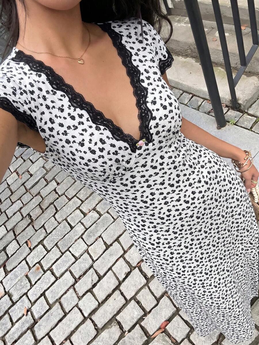 Sunnyshic 蓝色花卉拼接蕾丝V领A字连衣裙，优雅可爱休闲，适合度假、海滩派对、日常穿着，百搭夏季女装 - 白色 - 查看 1