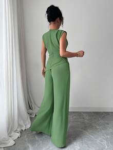 Rafferiza 2pcs/Set Women Solid Color Textured Pleated Round Neck Sleeveless Top - Mint Green - View 2