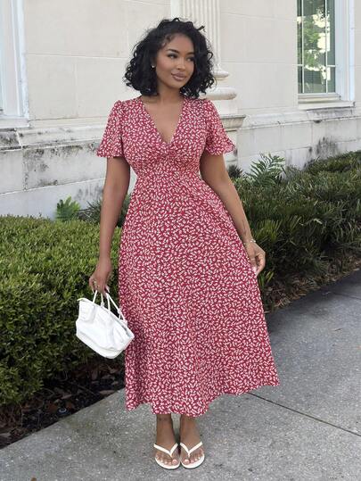 Alexandranx Women's V-Neck Short Sleeve Ditsy Floral Casual Long Dress, Suitable For Vacation
