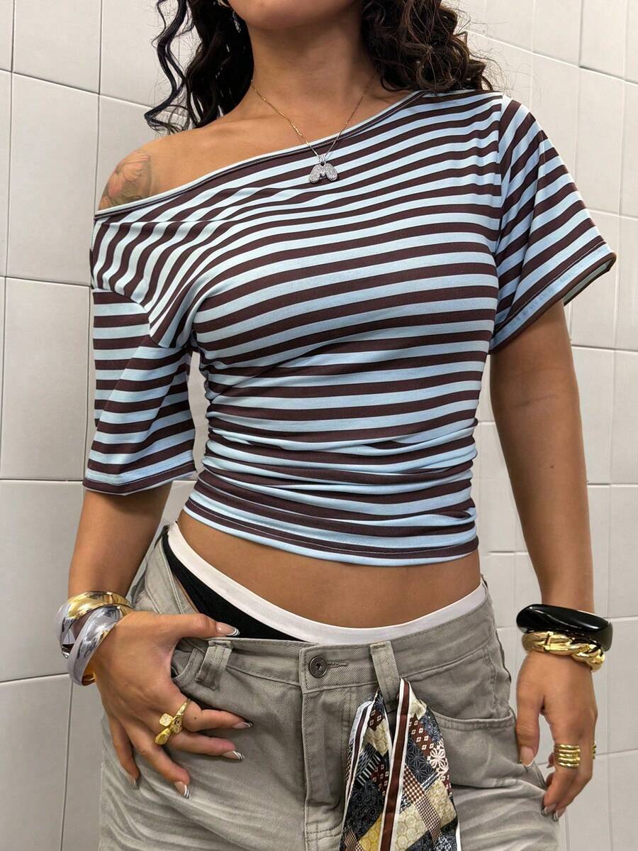 SHEIN PETITE CURVE 大码女式性感度假夏季休闲宽松条纹露肩T恤 - 彩色 - 查看 1