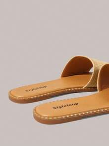 Styleloop Women's Straw-Woven Flat Sandals, Simple And Comfortable Design, Suitable For Vacation, Beach, Home And Summer Daily Wear, Yellow Woven Open-Toed Slippers, Holiday Atmosphere, Summer Wear, A Must For Travel - Yellow - View 6