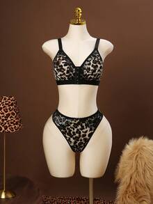 Bare Chapter Leopard Print Women's Lingerie Set, Front Closure Bra With Lace Patchwork And Thong, Sexy Lace Patchwork Lingerie Set 2pcs - Multicolor - View 3