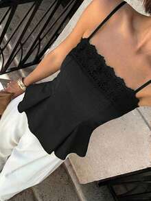 Mirada de sirena 2026 Nueva camiseta de mujer con ribete de encaje, top corto y sexy sin tirantes con ribete de encaje, top con cuello de encaje, top de mujer de cuello cuadrado, top de ganchillo, top de encaje de mujer, camiseta casual de verano de color albaricoque sólido minimalista, top de campesina de encaje crema, top de tirantes, top con volante y ribete de encaje, blusa de estilo francés, blusa para mujer elegante y clásica, blusas y tops de mujer para el verano - Negro - Ver 6