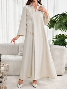 Al Najma 女士优雅阿拉伯风格连衣裙，配有3D立体花卉装饰领 - 杏色 - 查看 3