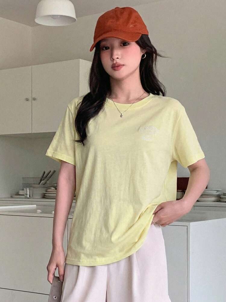 Women's Letter Print Round Neck Casual Short Sleeve T-Shirt