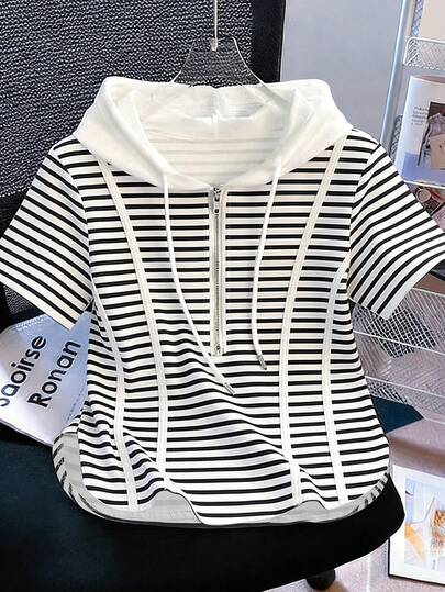 Resyla 不对称拉链连帽黑白条纹短袖T恤，春夏新款不对称休闲上衣