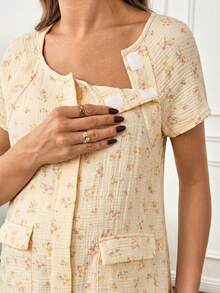 Maternity Ditsy Floral Delivery Dress - Multicolor - View 5
