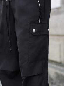 Manfinity EMRG Men's Loose Reflective Multi-Pocket Drawstring Cargo Pants - Black - View 7