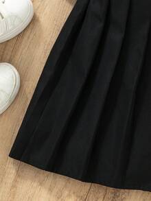 SHEIN Girls Elegant All-Match Versatile Crew Neck Short Sleeve Knit T-Shirt + Woven Pleated Skirt 2-Piece Set - Black - View 7