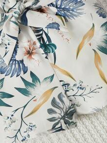 SHEIN Leap Crew Cô Gái Trẻ Bản in nhiệt đới Thắt lưng Cami Romper - Nhiều màu - Xem 4