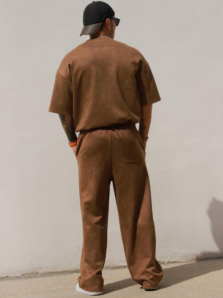 Summer Suede Fabric Short Sleeve T-Shirt And Shorts Set With 3D Letter Design For Men, Brown