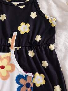 SHEIN Playful Pals 3件組少女夏季2026新款花卉印花與純色連身褲，無袖白色海灘度假套裝，極簡度假服飾 - 彩色 - 查看 8