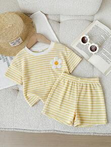 LMoss Kids Bộ 2 món áo thun cổ tròn kẻ sọc dệt kim cho bé gái và quần short - Màu vàng - Xem 4
