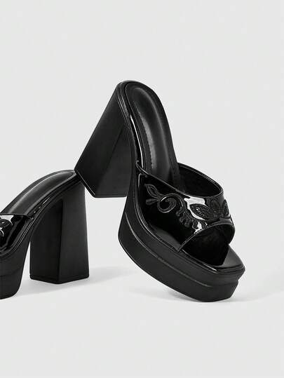 ROMWE Giày sandal cao gót hở mũi thời trang và gợi cảm dành cho nữ, phong cách punk gothic thanh lịch, họa tiết thêu hoa bóng bẩy, đế dày chống thấm nước, gót chunky, giày slip-on mùa xuân/hè dành cho các bữa tiệc đêm/lễ hội.