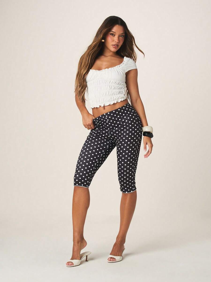 MISSGUIDED 女士高腰波点及膝紧身裤，弹力修身七分裤，舒适休闲日常穿着，黑白波点图案 - 黑色 - 查看 1