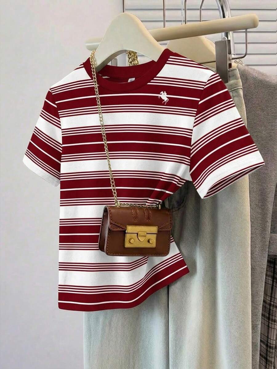 SHEIN Frenchy 这款休闲简约复古撞色条纹印花圆领宽松T恤，适合女士穿着，可用于外出、街头风、机场、时尚、海滩度假、通勤、婚礼和派对等场合。 - 彩色 - 查看 1