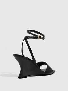 CUCCOO SZL Giày nữ mùa hè quai chéo khóa kim loại mũi vuông gót dốc da bóng cổ điển màu đen, sandal công sở hẹn hò - màu đen - Xem 3