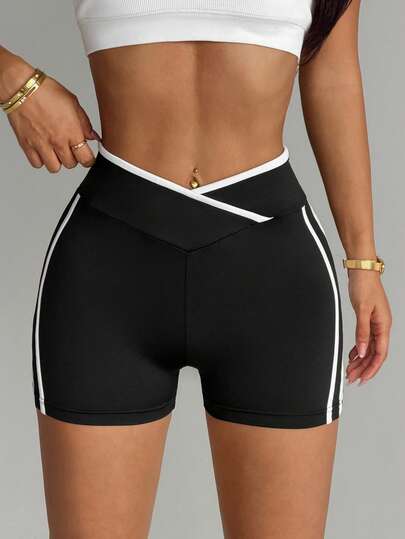 Dewbera 无缝运动瑜伽短裤，腰裆设计，撞色白色侧边，时尚性感，舒适透气，适合户外跑步和健身瑜伽