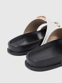 HighSole Ladies Fashion Wide Thickened White Double Buckle Casual Home Flat Sandals - White - View 3