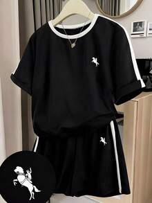 SHEIN Tween Girls Black & White Contrast Color Street Style Cropped Top T-Shirt And Shorts 2-Piece Set,Kids - Black and White - View 1