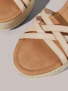 Giày sandal đế xuồng Styleloop dành cho nữ màu mơ, kiểu dáng bohemian, phong cách retro Pháp, đế vải canvas, gót chéo trang trí, quai ngang mắt cá chân, kiểu phương Tây, thích hợp cho các lễ hội âm nhạc, tiệc tùng, du lịch, mùa hè, phụ kiện không thể thiếu khi đi du lịch. - Màu hạnh nhân 1 - Xem 5
