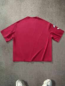 Manfinity Campus Court 男士数字印花短袖休闲T恤 - 紅色 - 查看 2