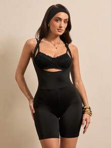 Silquee Bộ đồ thể thao nữ màu trơn gồm áo ngực ren và quần short cùng màu. - màu đen - Xem 5