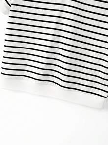 Franclia New Striped V-Neck Short Sleeve T-Shirt For Women - Black and White - View 5