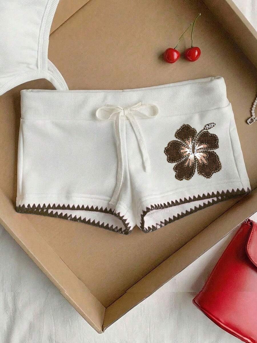 SHEIN EZwear 棕色简约防起球刺绣饰边抽绳修身短裤,花卉印花,适合夏季、度假、海滩派对 - 白色 - 查看 1