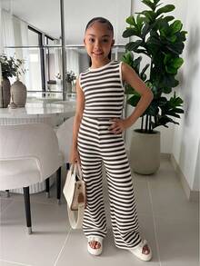 SHEIN Bộ đồ 2 mảnh thời trang thường ngày cho bé gái tuổi teen, chất liệu dệt kim, màu be kẻ sọc, gồm áo hai dây rộng và quần ống rộng, thích hợp cho kỳ nghỉ hè 2026. Bộ trang phục đa năng, phong cách mới nhất mùa xuân/hè 2026. - màu nâu - Xem 7