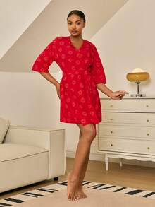 Betty Boop x SHEIN 女士卡通嘴唇印花睡袍，配腰带 - 紅色 - 查看 6