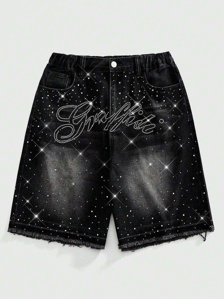 ROMWE MEN Street Life Quần short denim dáng rộng, họa tiết chữ đính đá, gấu quần tua rua, thích hợp cho bé trai tuổi teen, phong cách mùa hè. - màu đen - Xem 1