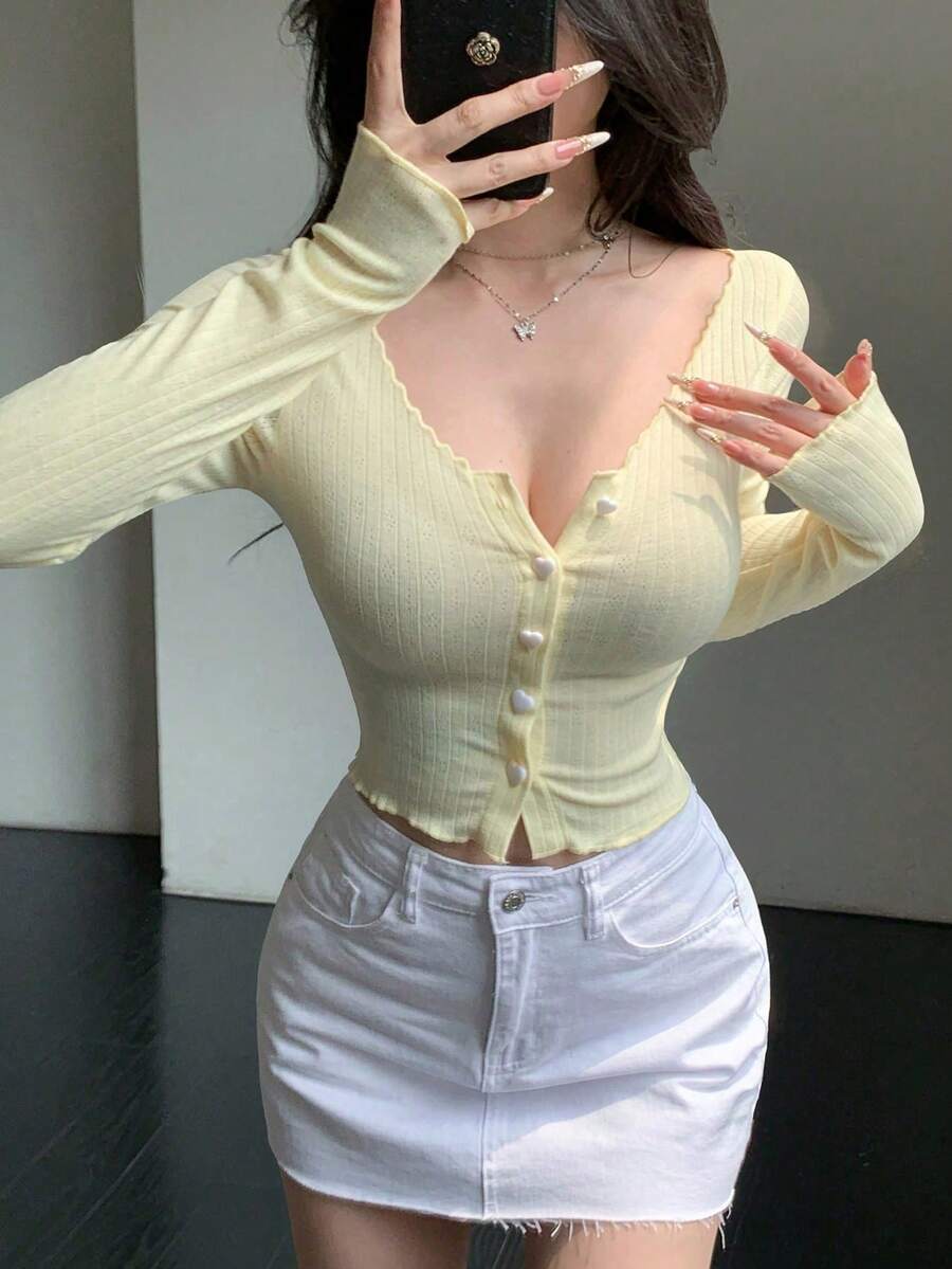 DAZY 紋理條紋淡黃色短版上衣,可愛夏季日常休閒甜美女孩,情人節愛心鈕扣長袖T恤 - 黃色 - 查看 1