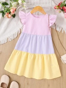 SHEIN Gaun Kasual Lucu untuk Anak Perempuan, Motif Garis-Garis Pink Tenun dengan Warna Kontras, Leher Bulat, dan Hem Berkerut, Cocok untuk Liburan Musim Panas. - MultiWarna - View 7