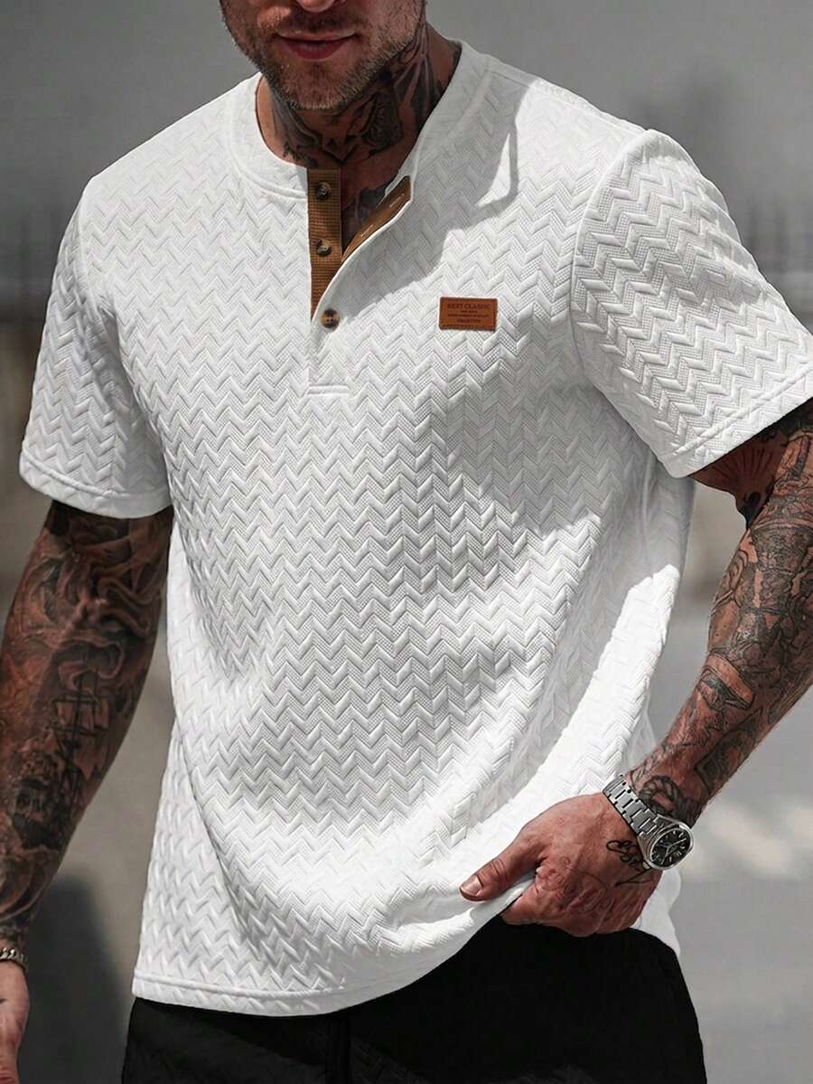 Manfinity Homme 男士舒适提花面料 Polo 领短袖 T 恤,畅销 Polo 衫,适合男士休闲度假、简约办公、简约商务、日常约会、居家休闲、时尚派对、餐饮聚会等场合,自用或送礼皆宜。春秋流行短袖衬衫。 - 白色 - 查看 1