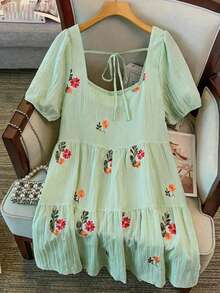CURVE Vestido elegante de cuello cuadrado con bordado floral para mujer de talla, vestido bordado exquisito adecuado para el transporte diario y actividades al aire libre - Verde - Ver 2