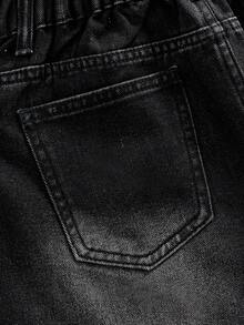 ROMWE MEN Street Life Quần short denim dáng rộng, họa tiết chữ đính đá, gấu quần tua rua, thích hợp cho bé trai tuổi teen, phong cách mùa hè. - màu đen - Xem 5