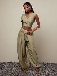 NYA SZN Calça Jogger Feminina de Perna Larga Assimétrica e Solta em Cor Sólida - Verde - Visão 3