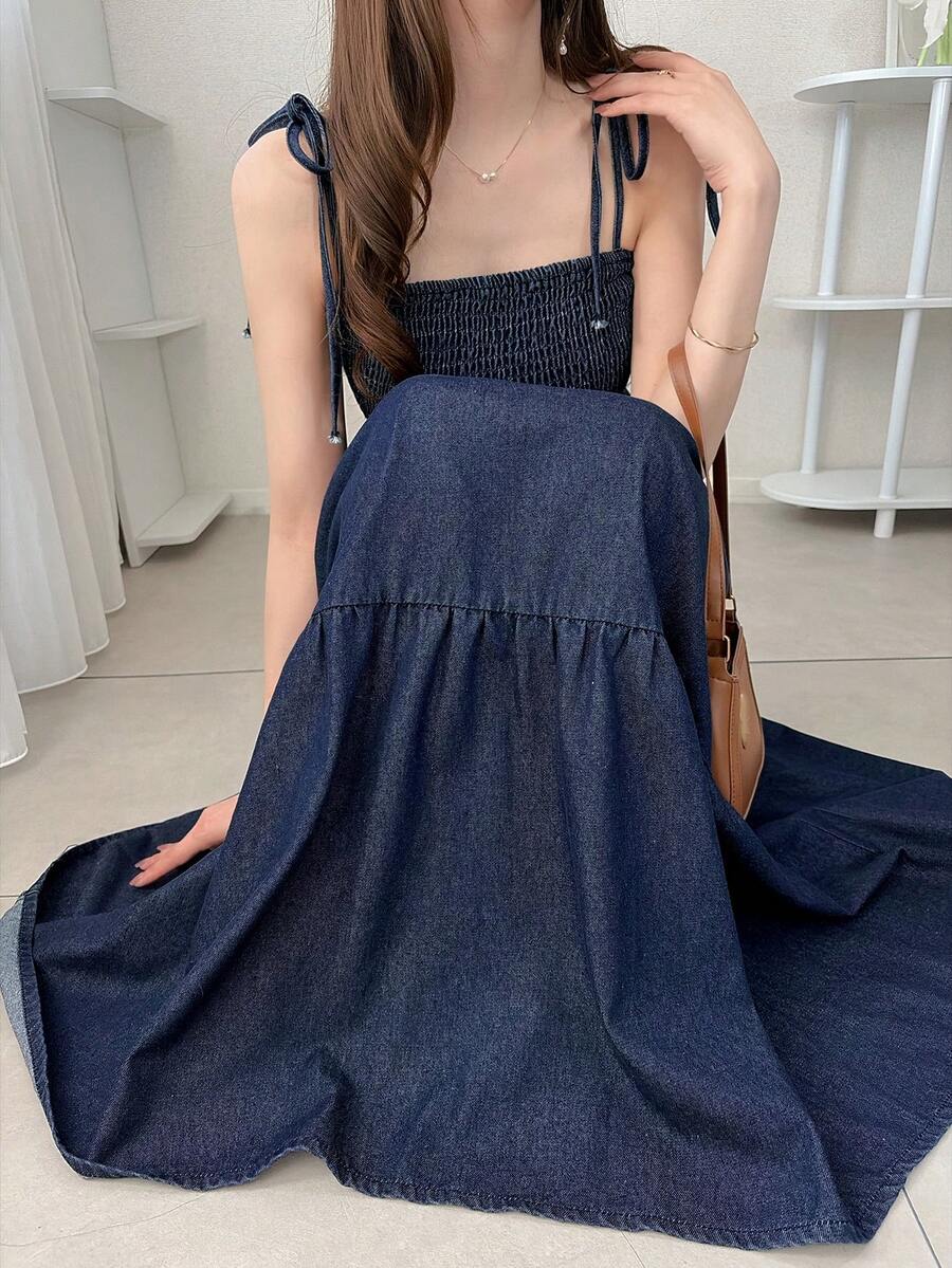 FRIFUL 女士肩部系带露背系带牛仔长连衣裙，裙摆呈喇叭形 - 藍色 - 查看 1