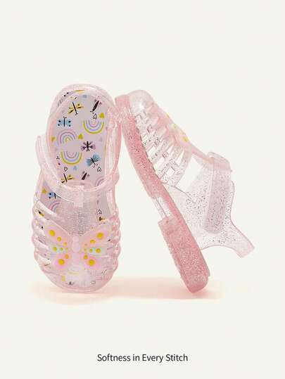 Cozy Pixies Một đôi dép xăng đan mùa hè thời trang, đa năng, dễ thương, vui nhộn, họa tiết bướm công chúa, màu tím trong suốt, mềm mại, thoải mái, họa tiết kẻ caro pha lê, kiểu dáng đồng quê, đế bằng cho bé.